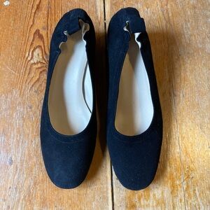 Everlane black suede Day Heels